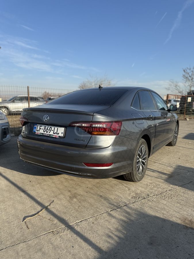 Volkswagen Jetta 2020 — photo 2