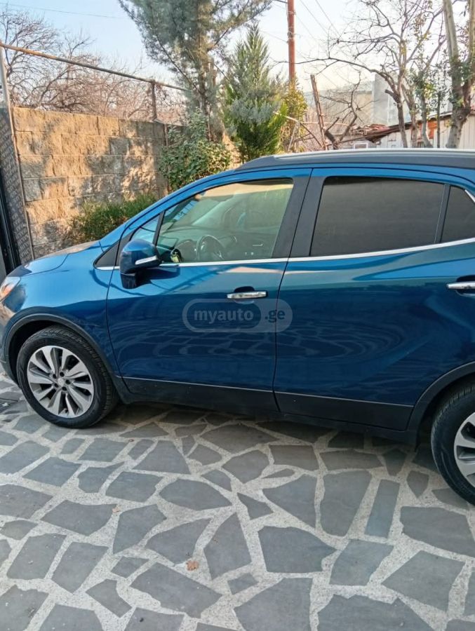 Buick Encore 2019 — photo 2