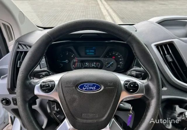 Ford Transit 2017 — photo 2