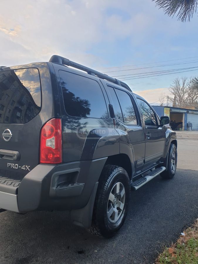 Nissan X-Terra 2010 — photo 2