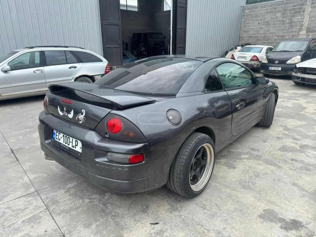 Mitsubishi Eclipse 2003 — photo 2
