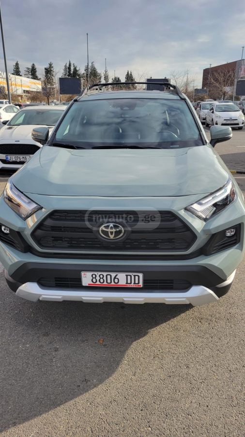 Toyota RAV4 2022 — photo 2
