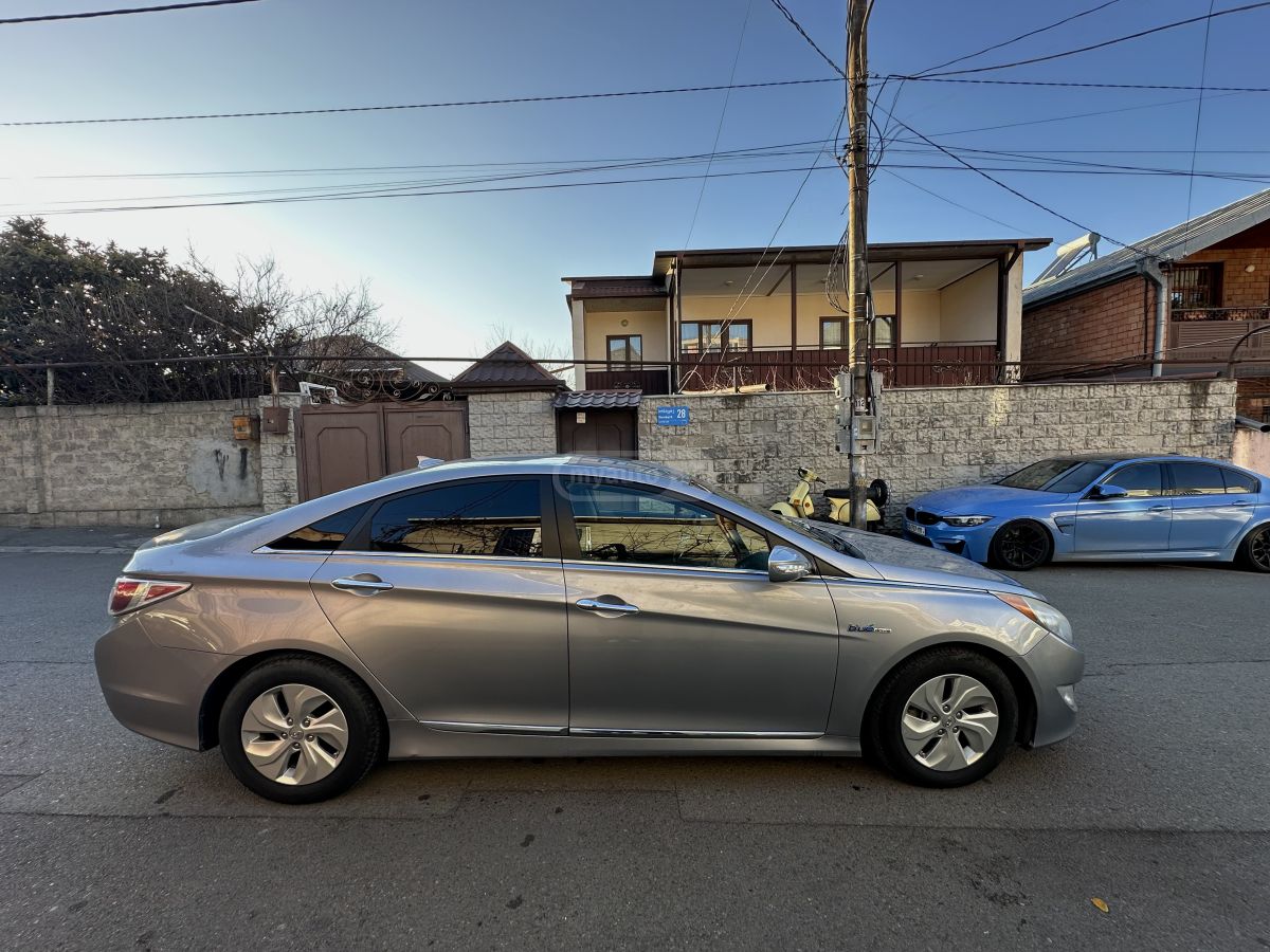 Hyundai Sonata 2014 — photo 2