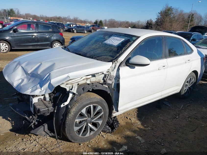 Volkswagen Jetta 2022 — photo 2