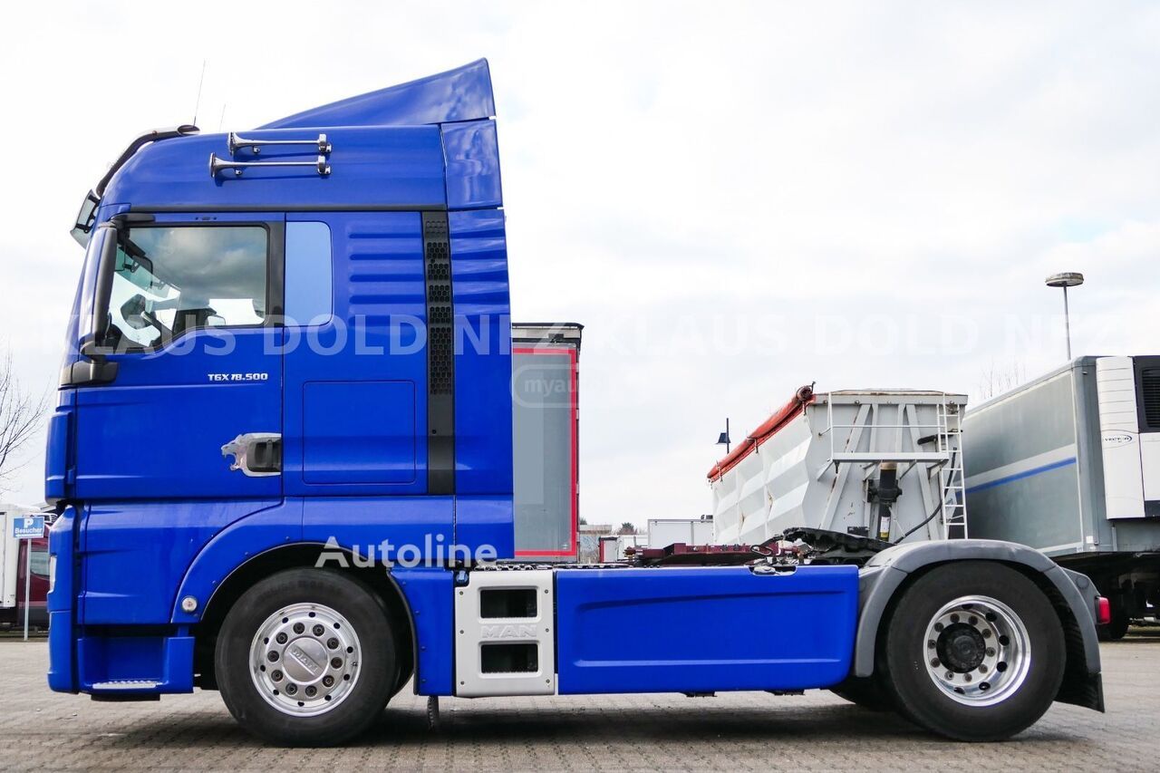 Isuzu TGX 2018 — photo 2