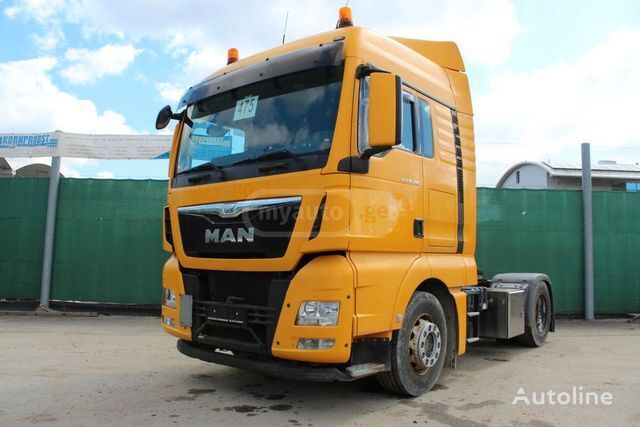 Isuzu TGX 2014 — photo 2