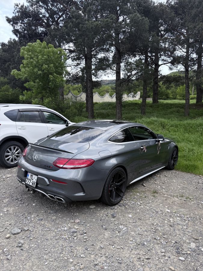 Mercedes-Benz C 63 AMG 2017 — photo 2
