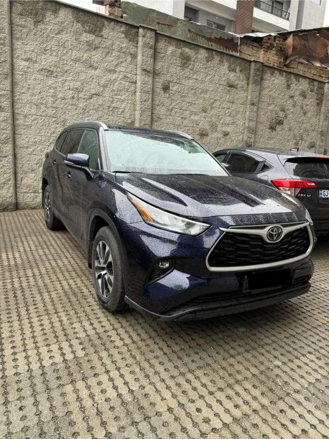 Toyota Highlander 2020 — photo 2