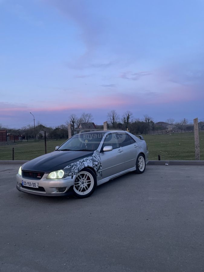 Toyota Altezza 1999 — photo 2