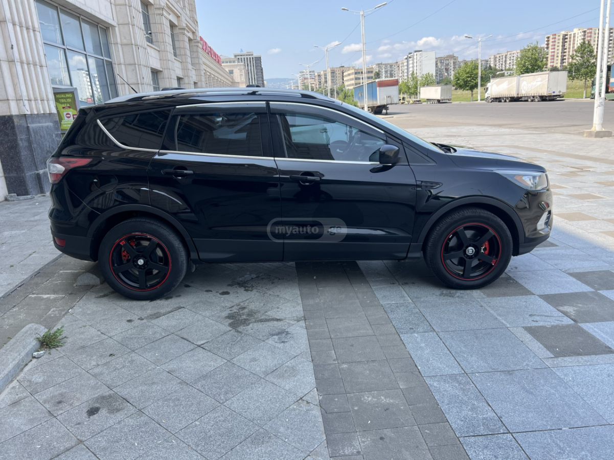 Ford Escape 2017 — photo 2