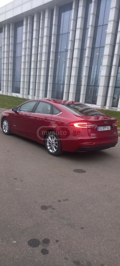 Ford Fusion 2019 — photo 2