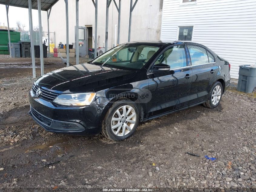 Volkswagen Jetta 2014 — photo 2