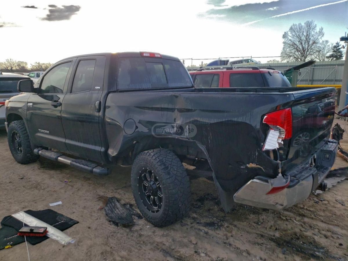 Toyota Tundra 2015 — photo 2