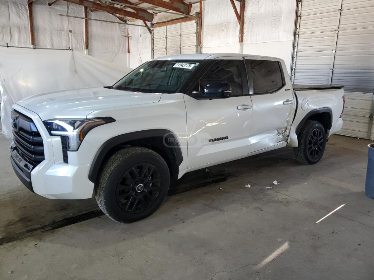 Toyota Tundra