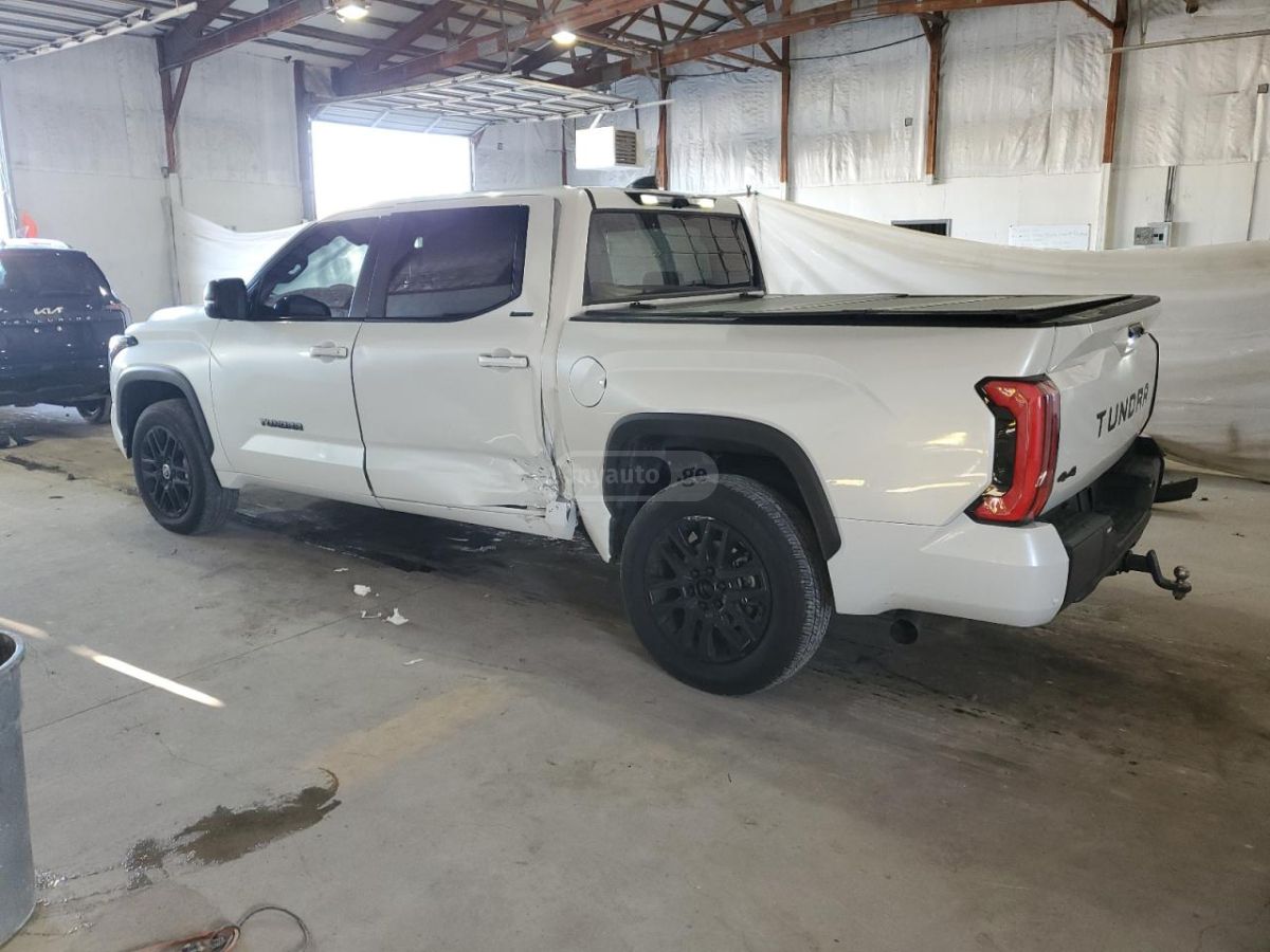 Toyota Tundra 2024 — photo 2