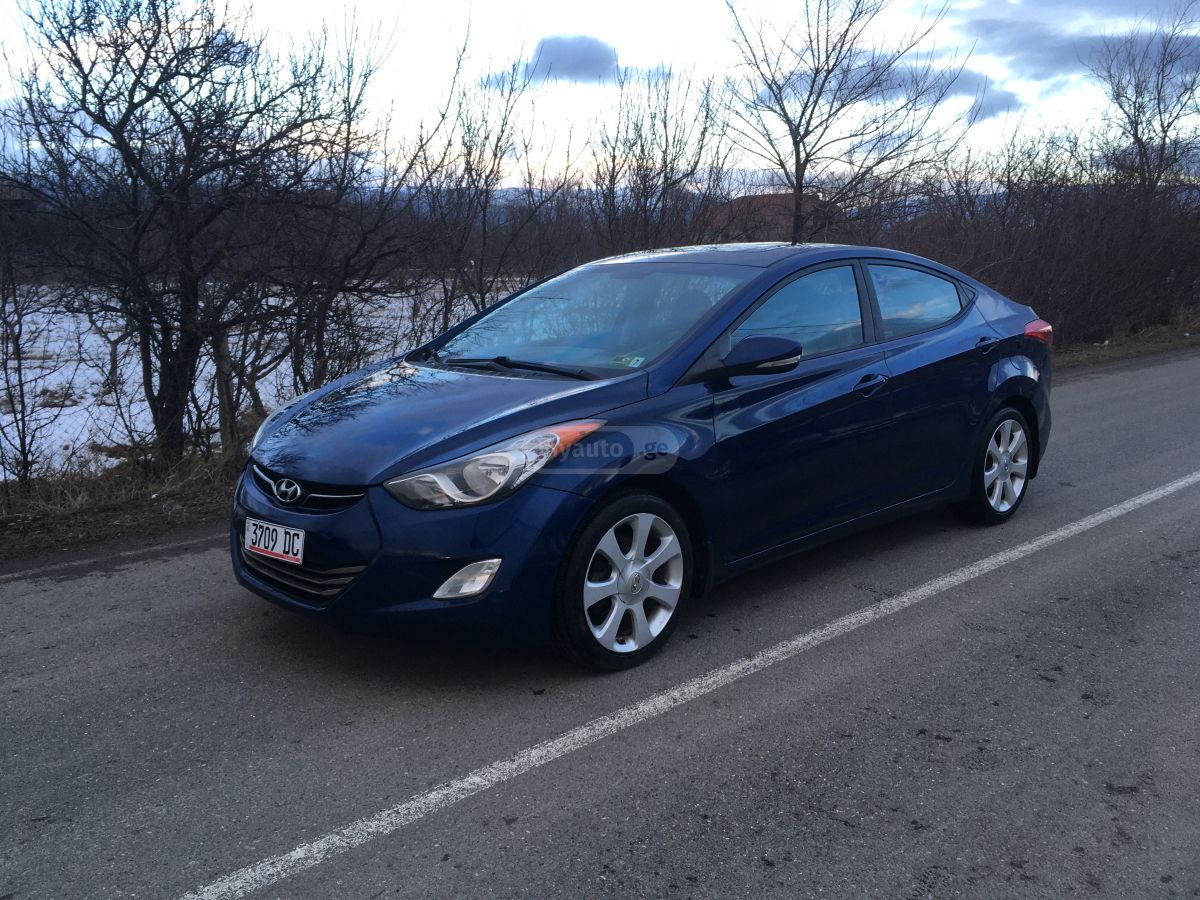 Hyundai Elantra 2013 — photo 2