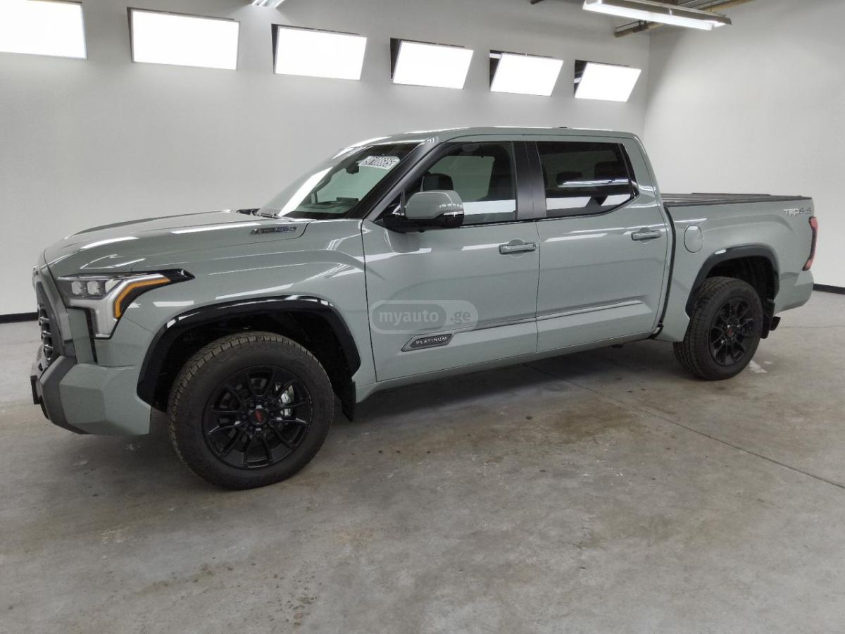 Toyota Tundra 2025 — photo 2