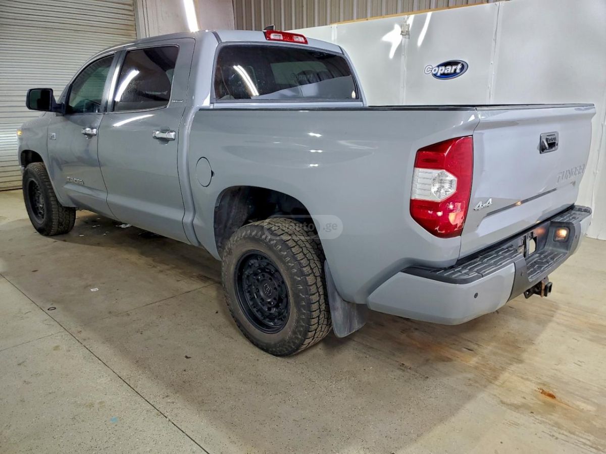 Toyota Tundra 2020 — photo 2