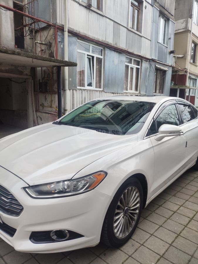 Ford Fusion 2013 — photo 2
