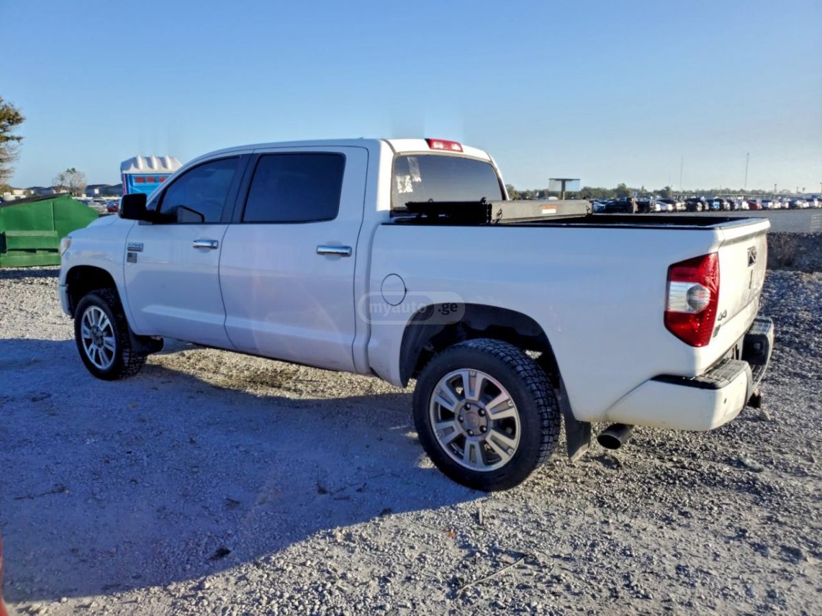 Toyota Tundra 2017 — photo 2