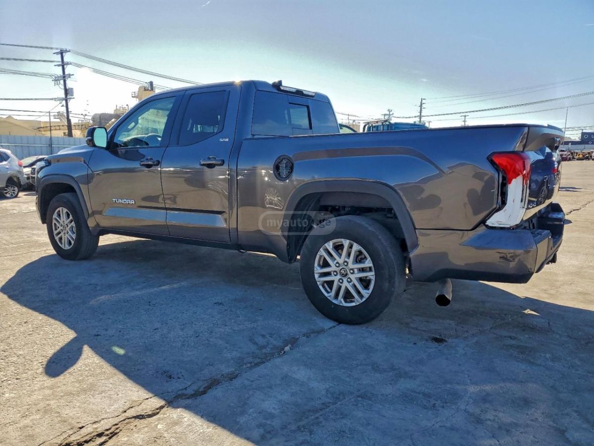 Toyota Tundra 2022 — photo 2