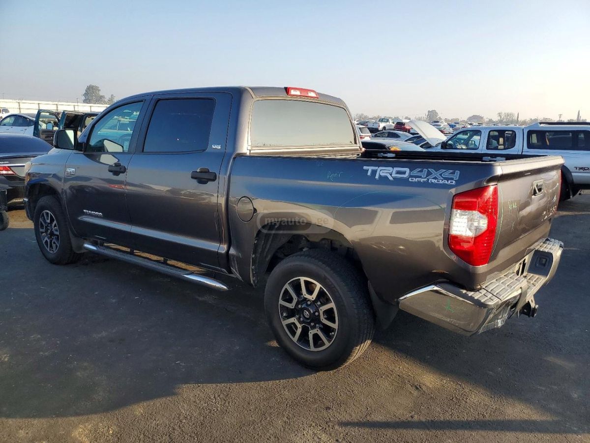 Toyota Tundra 2016 — photo 2
