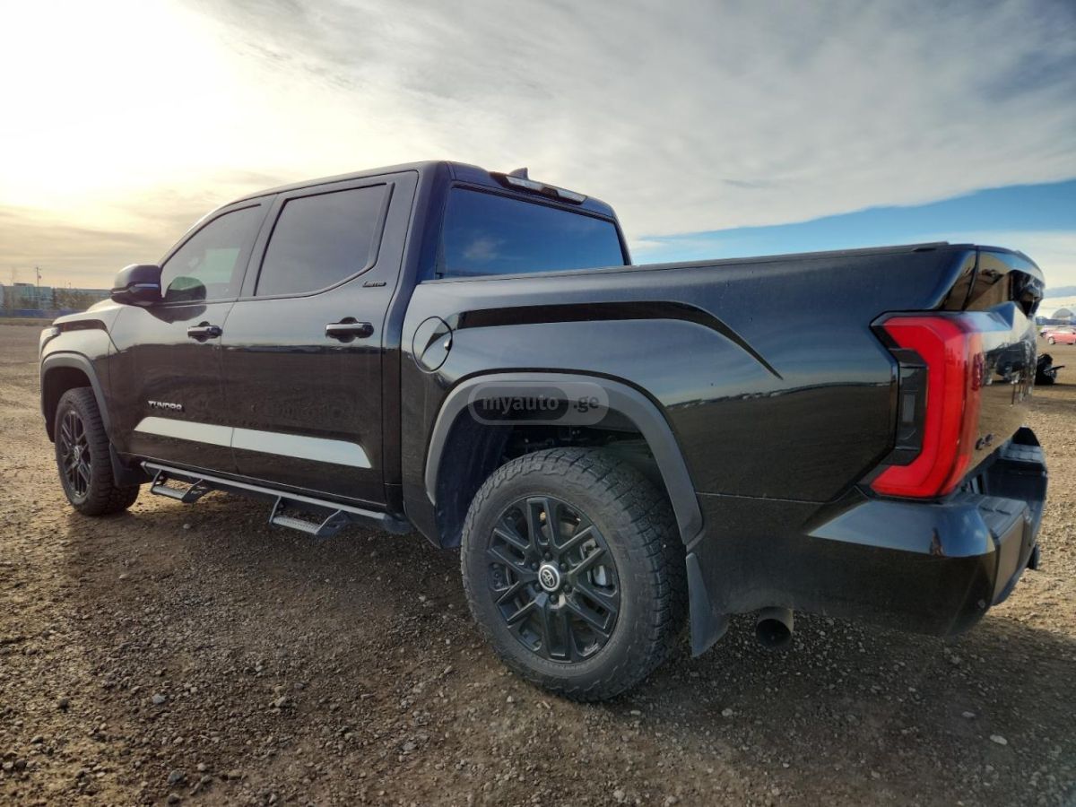Toyota Tundra 2024 — photo 2
