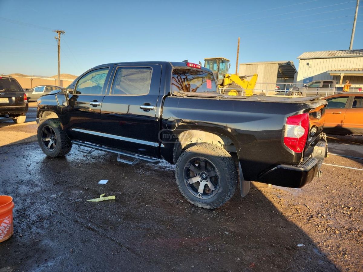 Toyota Tundra 2021 — photo 2