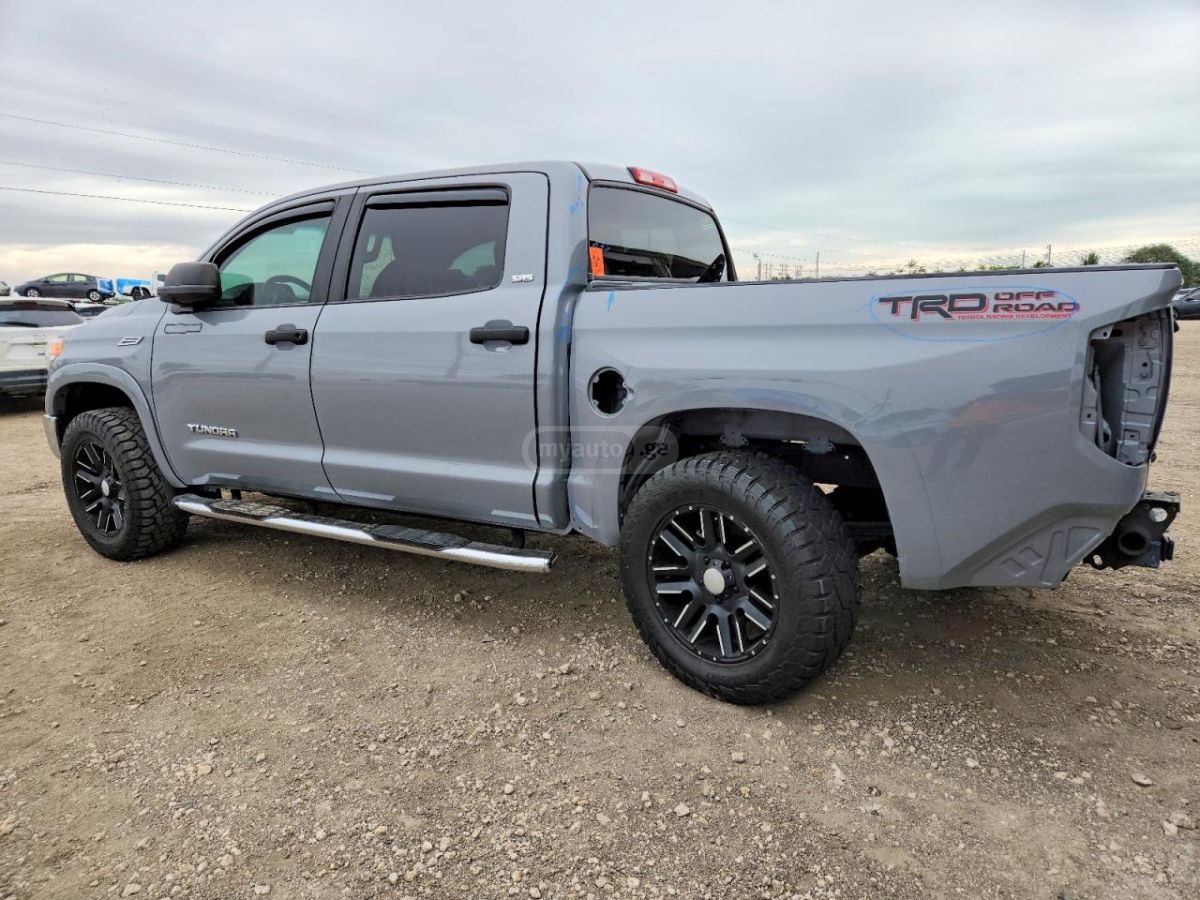 Toyota Tundra 2017 — photo 2