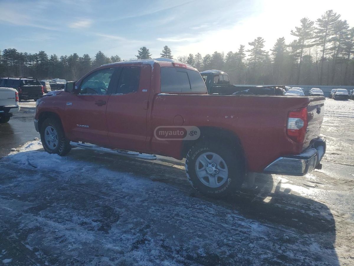 Toyota Tundra 2018 — photo 2