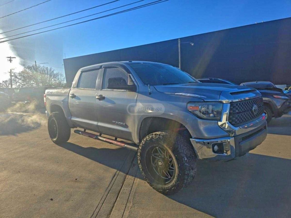 Toyota Tundra