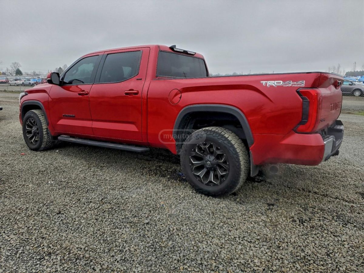 Toyota Tundra 2022 — photo 2