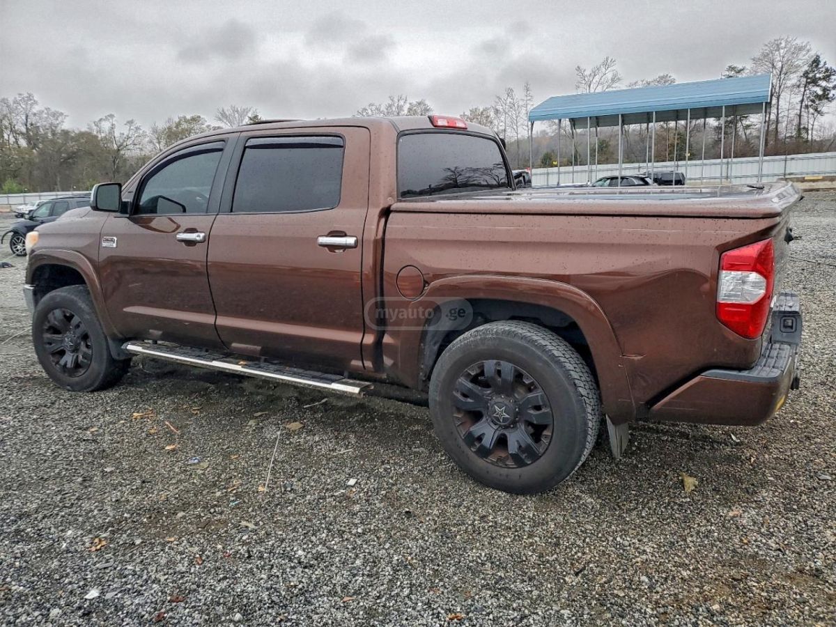 Toyota Tundra 2015 — photo 2