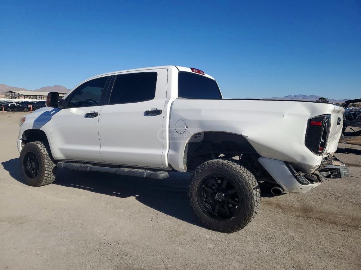 Toyota Tundra 2015 — photo 2