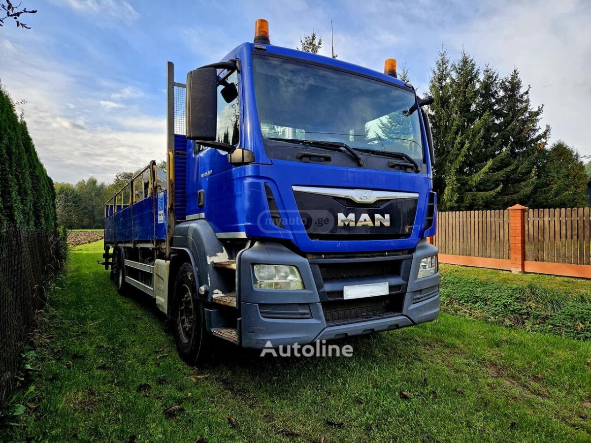 Isuzu TGS