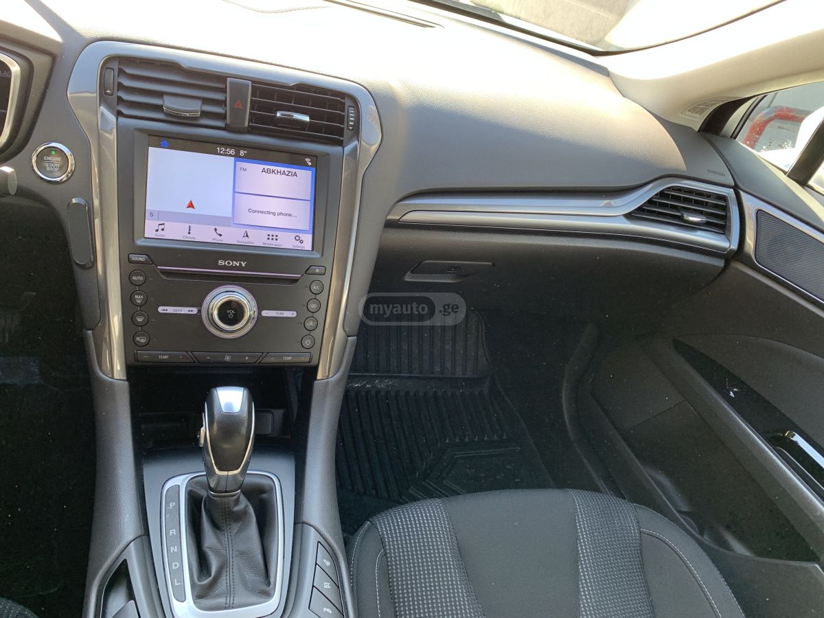 Ford Fusion 2019 — photo 2