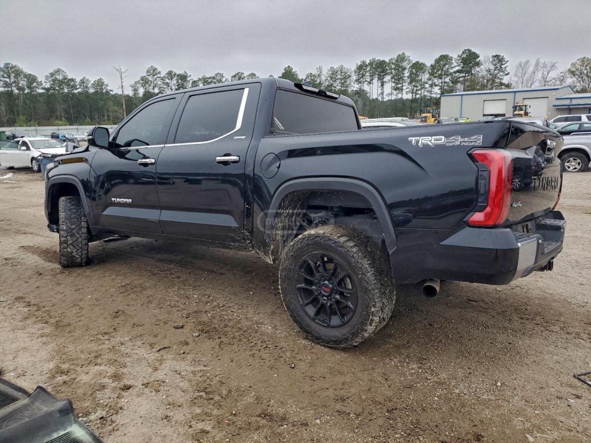 Toyota Tundra 2023 — photo 2