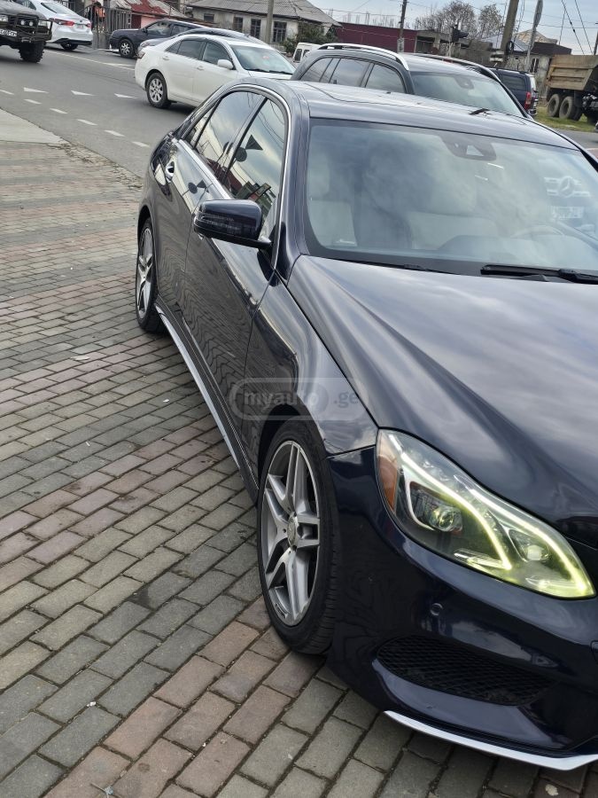 Mercedes-Benz E 350 2014 — photo 2