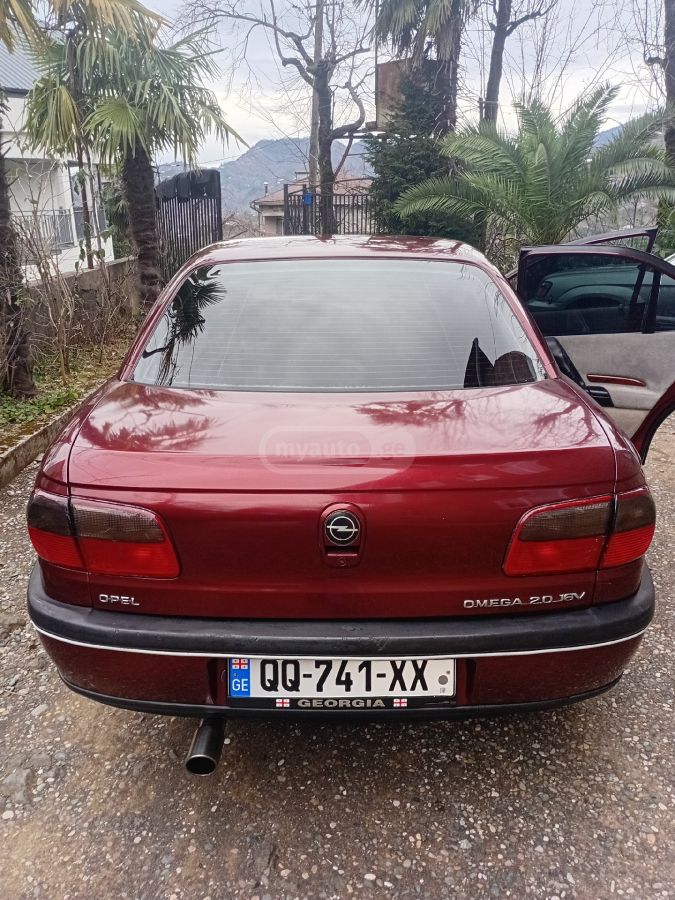 Opel Omega 1997 — photo 2