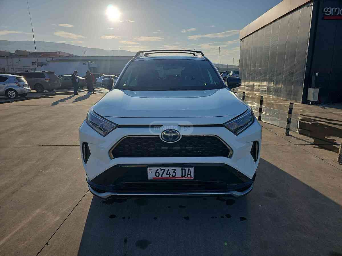 Toyota RAV4 2021 — photo 2