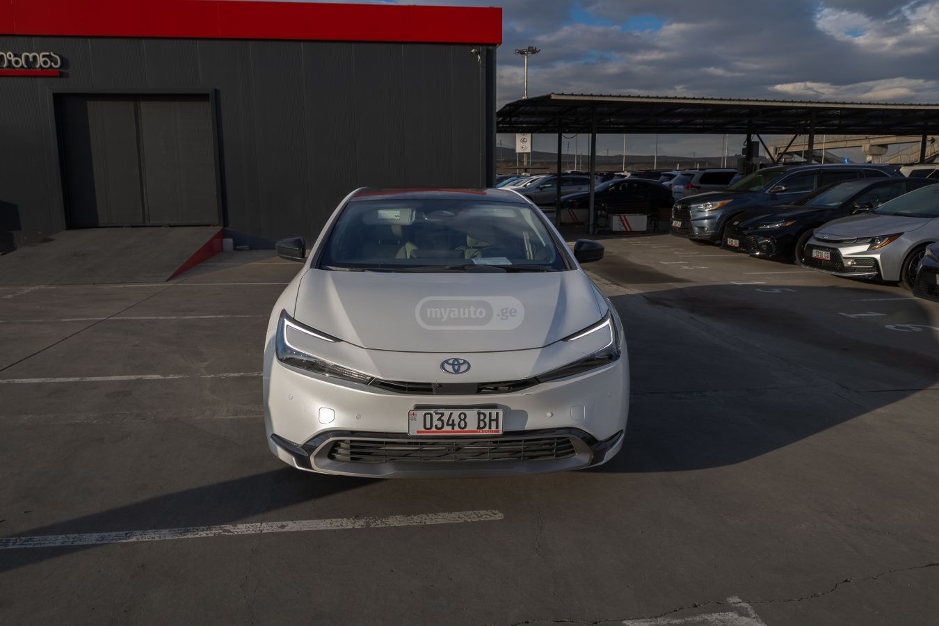 Toyota Prius 2025 — photo 2