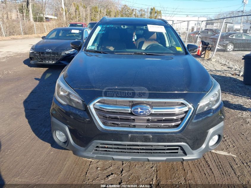 Subaru Outback 2018 — photo 2