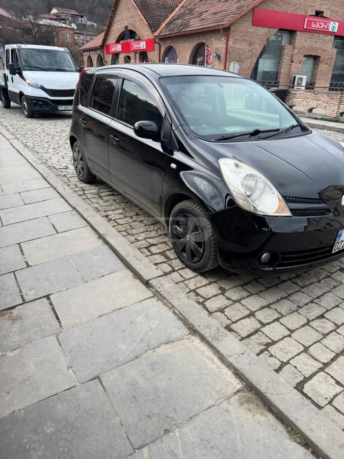 Nissan Note 2006 — photo 2