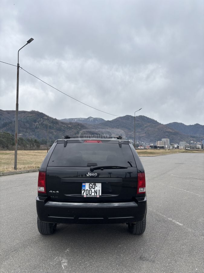Jeep Grand Cherokee 2005 — photo 2