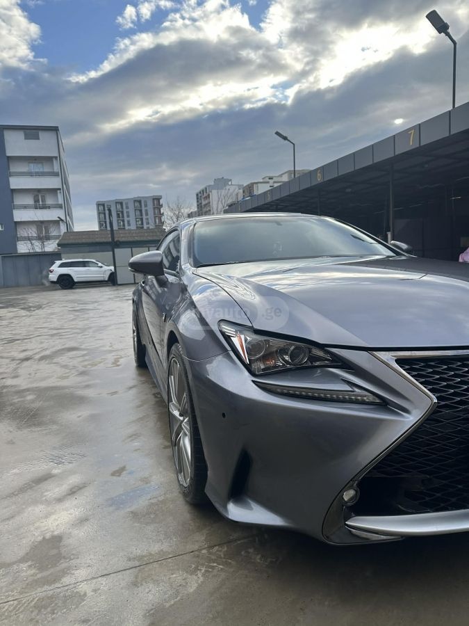Lexus RC 200T 2016 — photo 2