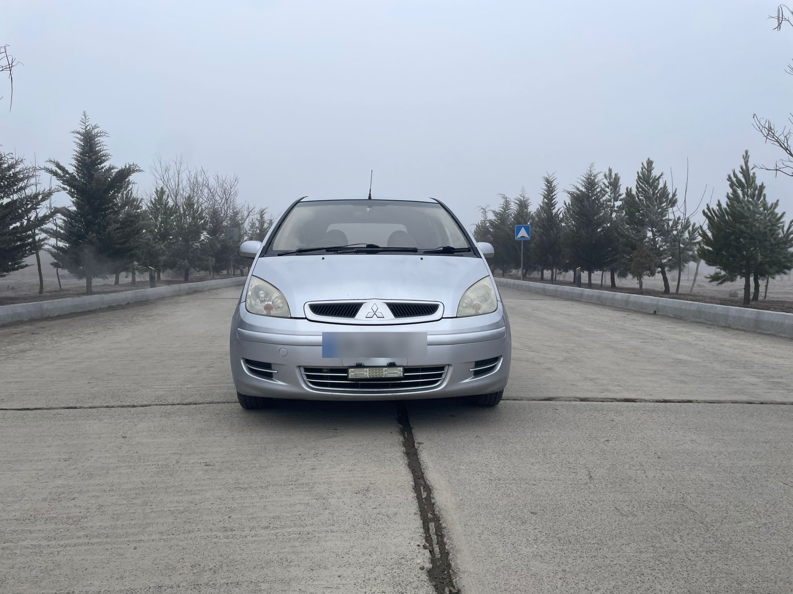Mitsubishi Colt 2003 — photo 2