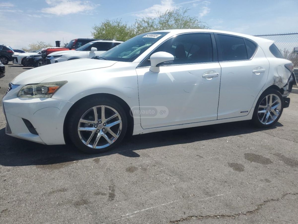 Lexus CT 200 h