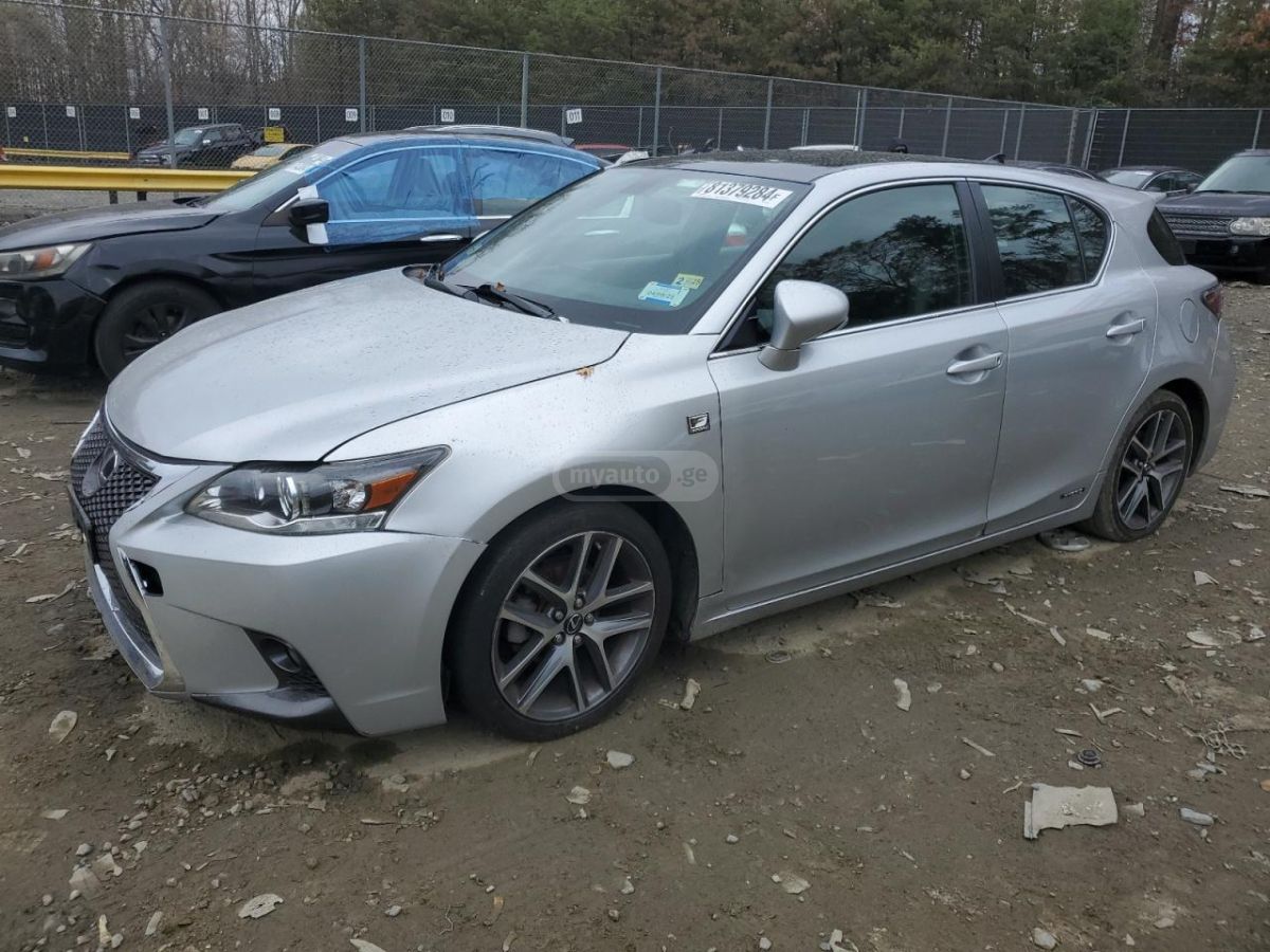 Lexus CT 200 h