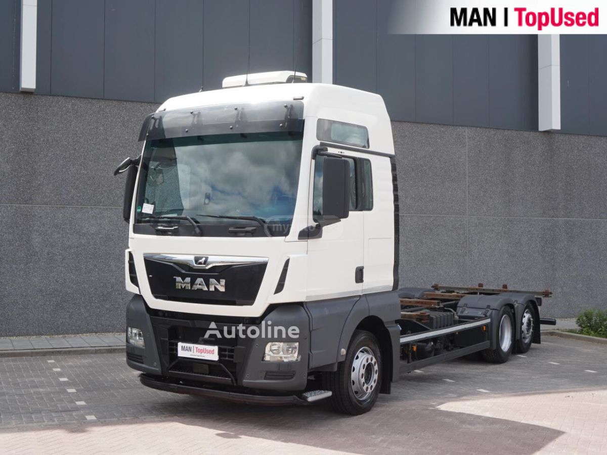 Isuzu TGX 2020 — photo 2