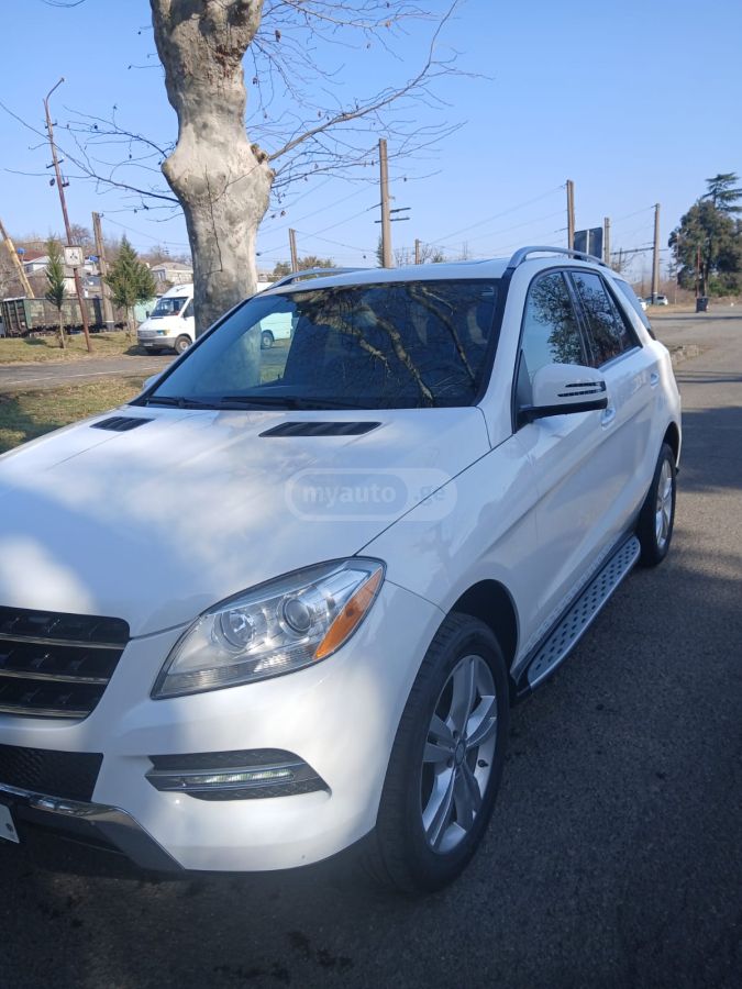 Mercedes-Benz ML 350 2015 — photo 2